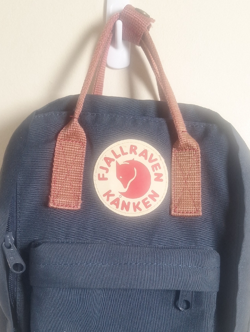 Fjällräven Kaken Mini Backpack | Blue Red - Picture 5 of 9